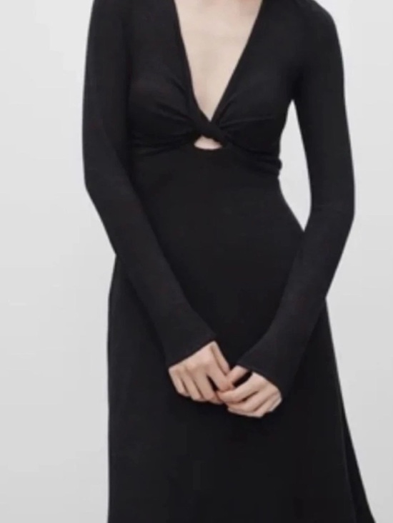 Aritzia Dresses & Skirts - Aritzia Wilfred Free Twist Peekaboo Paige Knit Dress Size XS BLACK
